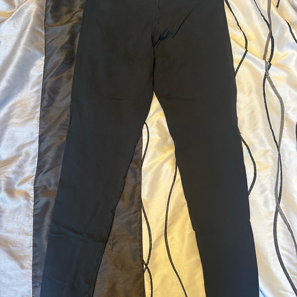 Aritzia Thin Material Leggings